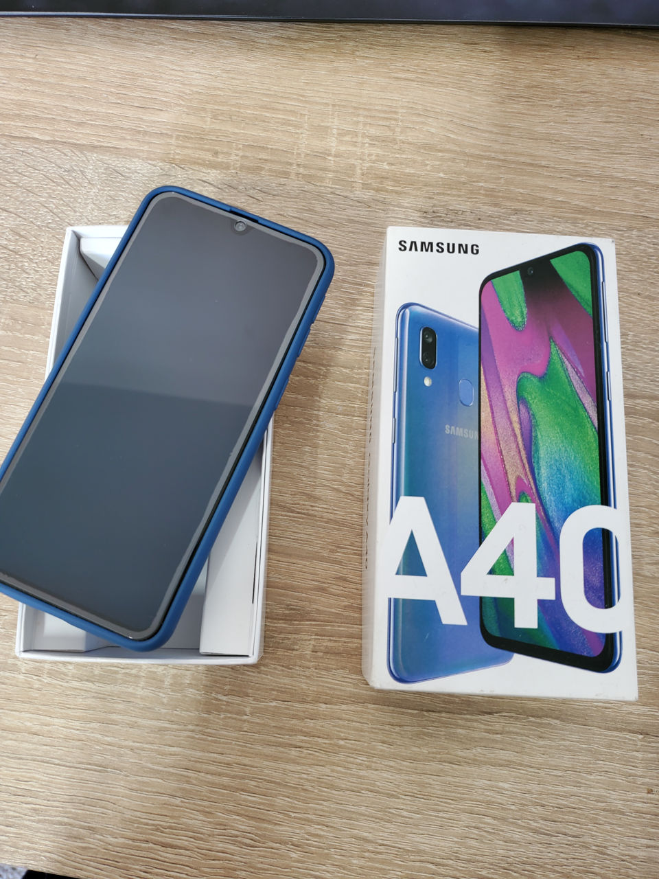Samsung A40