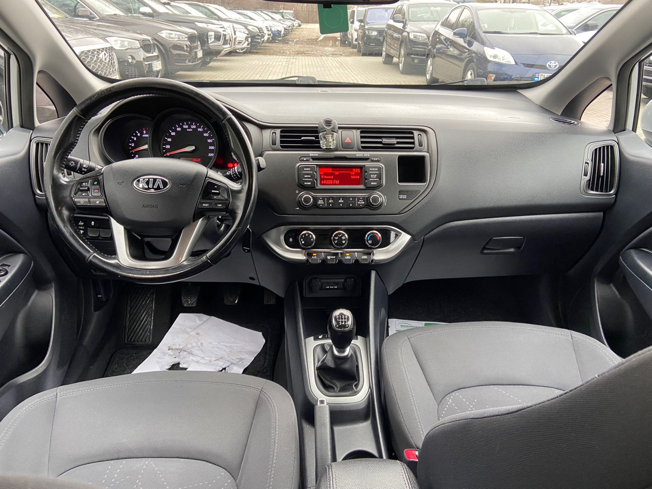 KIA Rio foto 8