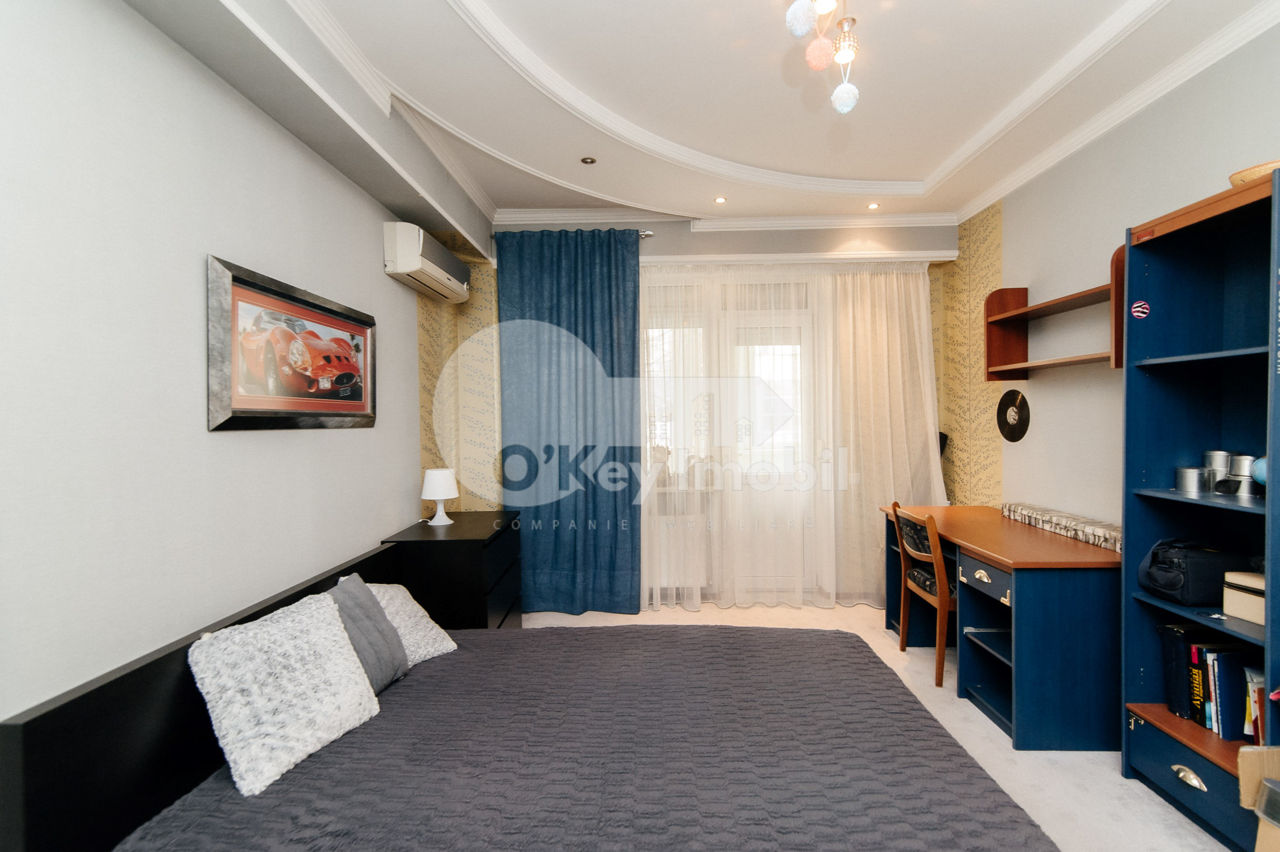 Apartament cu 3 camere, 160 m², Centru, Chișinău foto 1