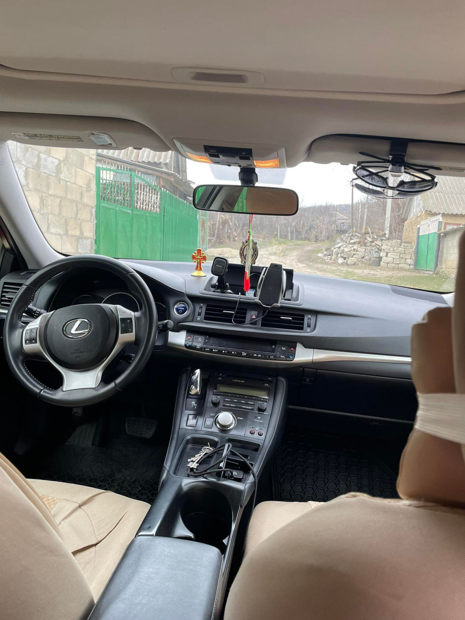 Lexus CT Series фото 8