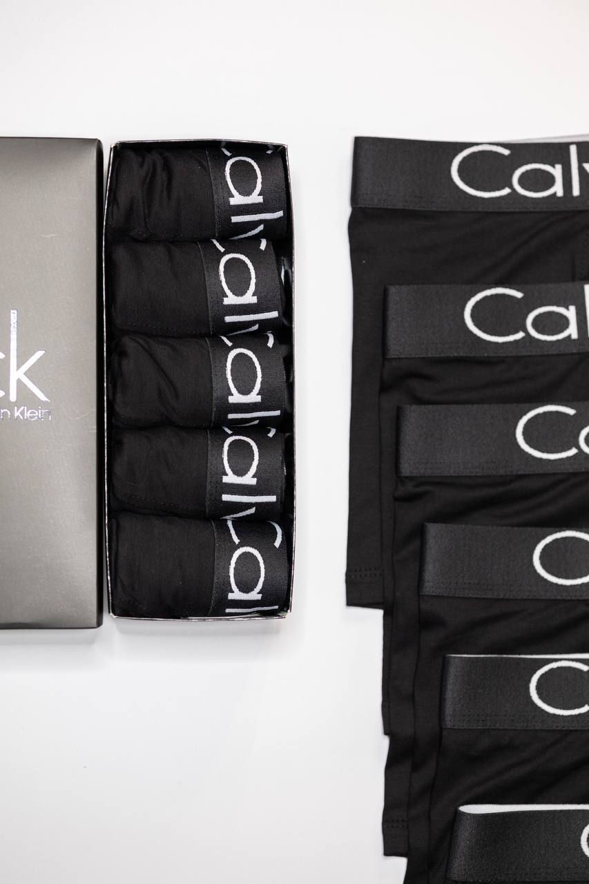 Chiloți Calvin Klein complet negri cu inscripție albă (5 bucăți în pachet) foto 1