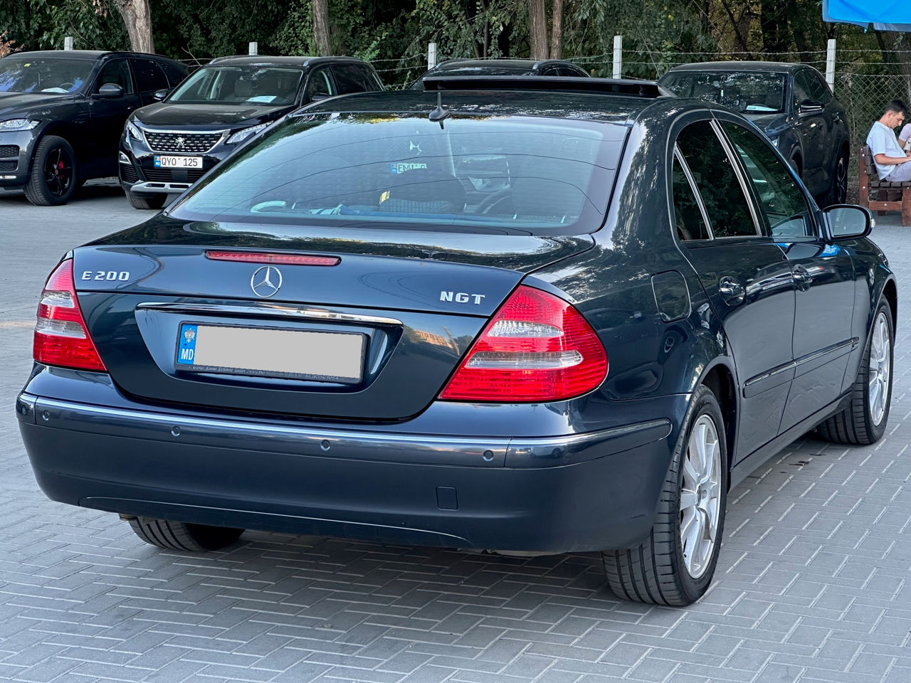 Mercedes E-Class foto 2