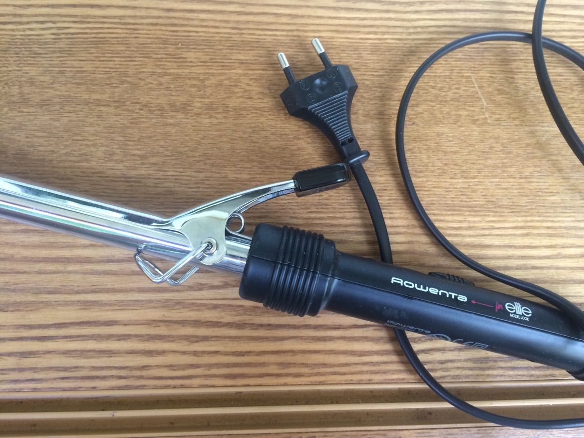 Se Vinde Ondulator De Par Rowenta