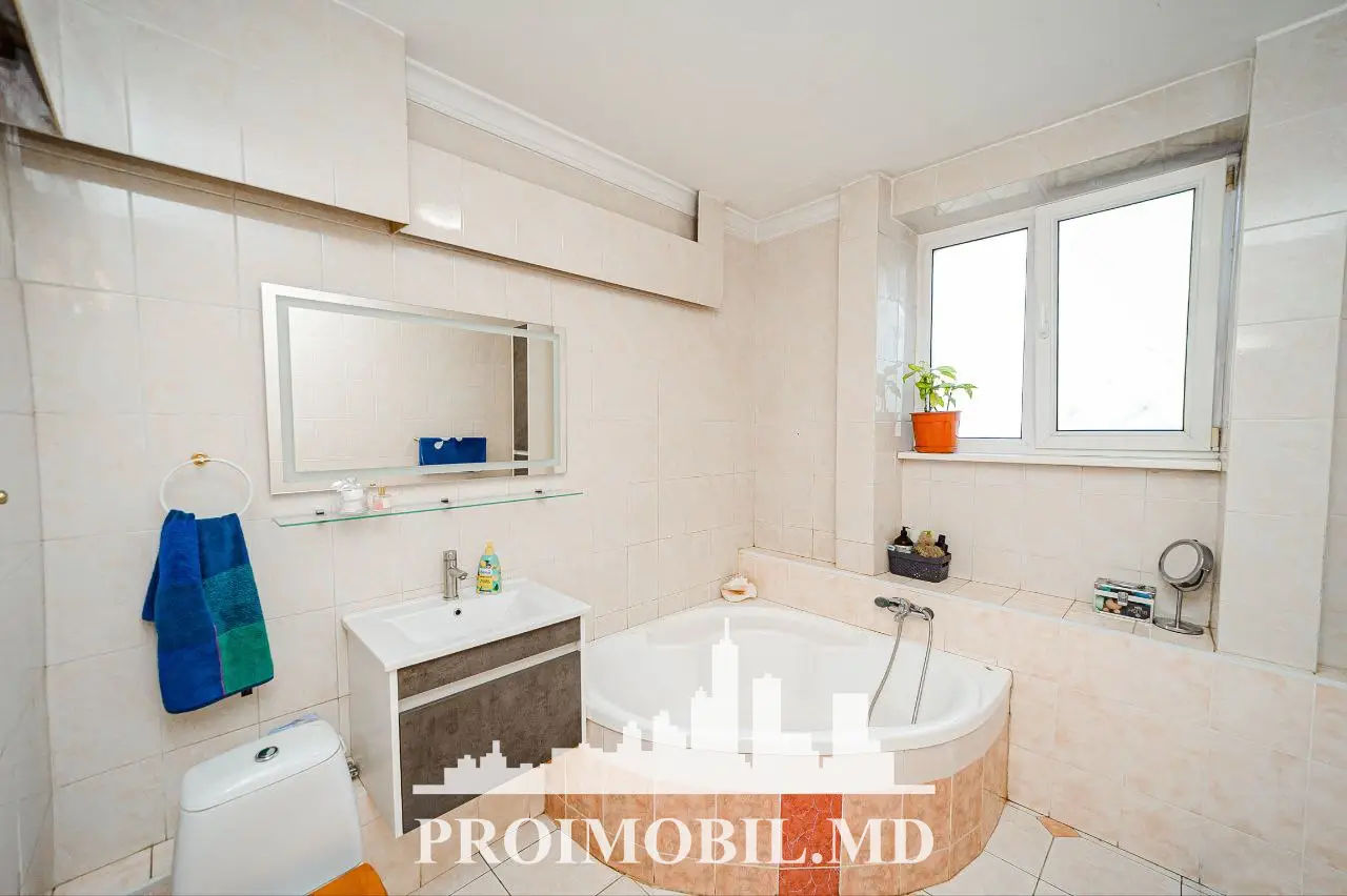 Apartament cu 4 camere, 116 m², Centru, Chișinău foto 14