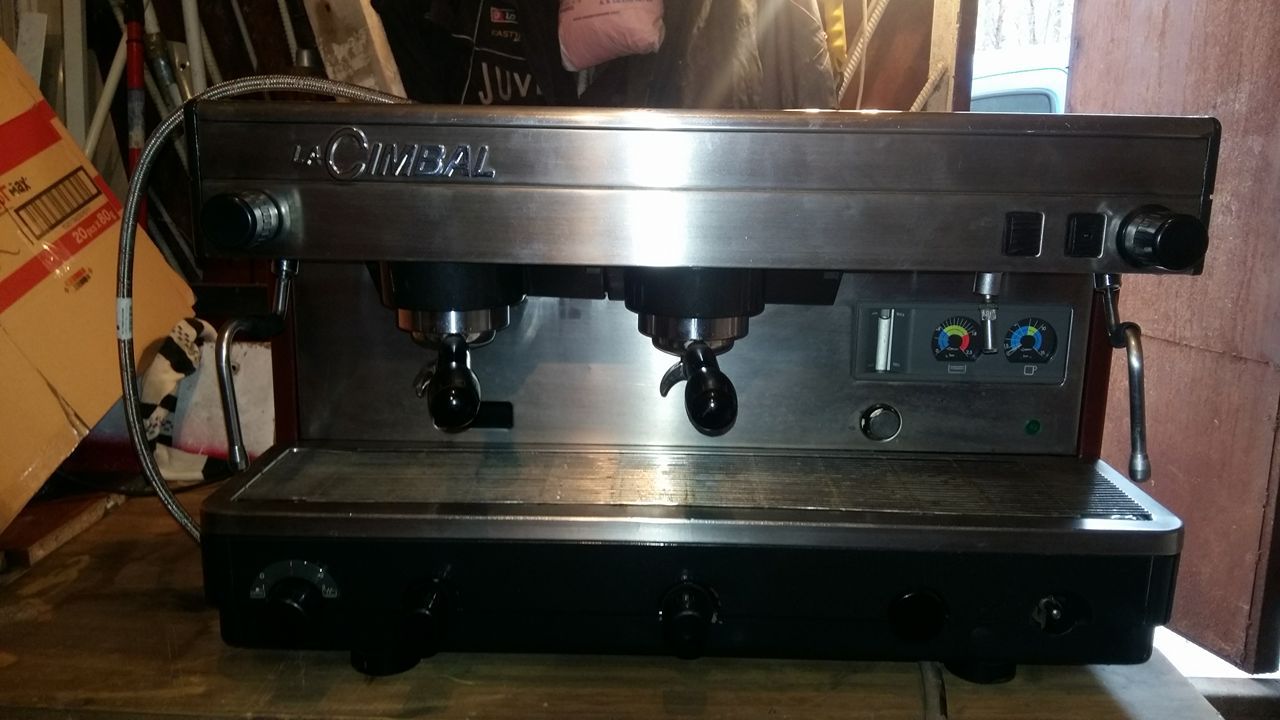 Aparat de cafea profesional."lacimbali"  "1000 euro" foto 1