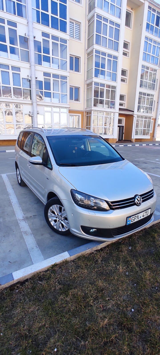 Volkswagen Touran foto 6