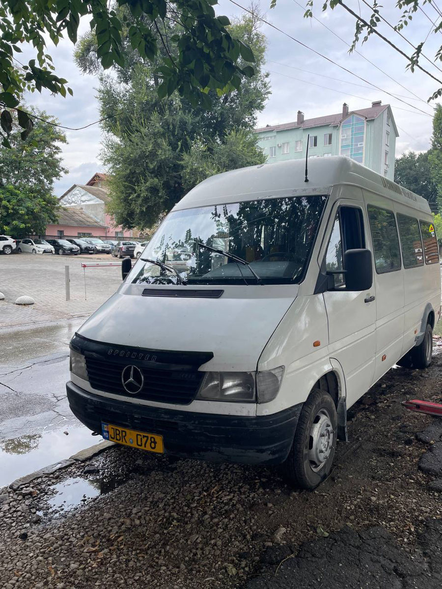 Mercedes Sprinter foto 0