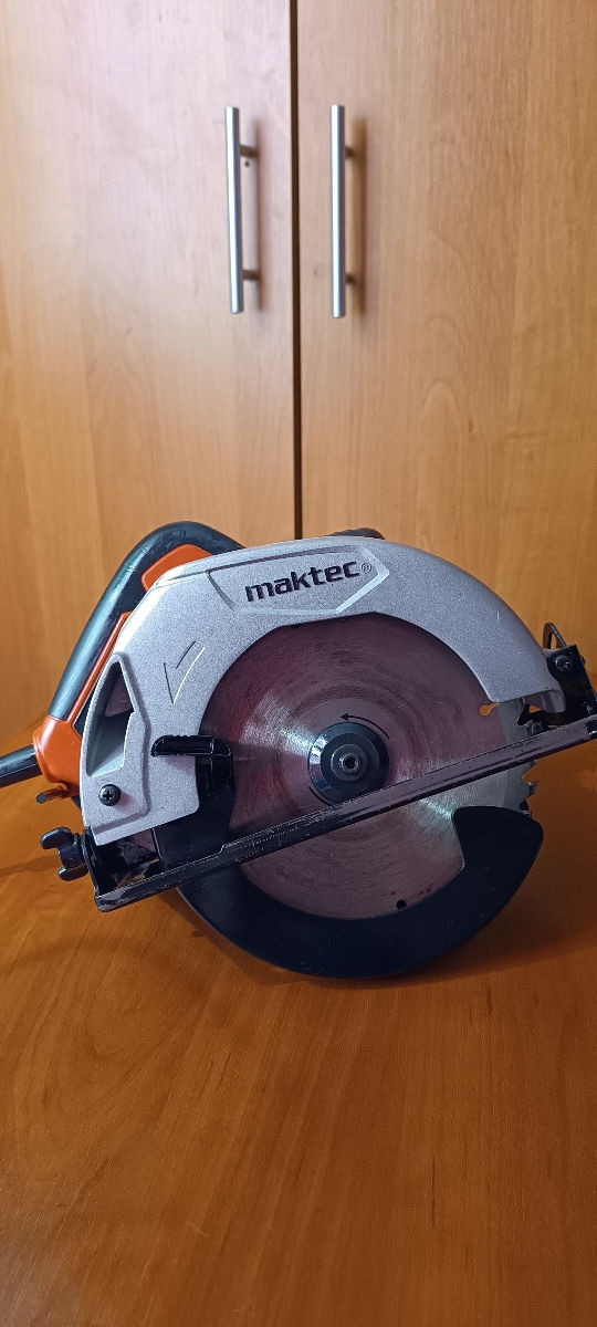 Maktec by Makita MT 582  фото 0
