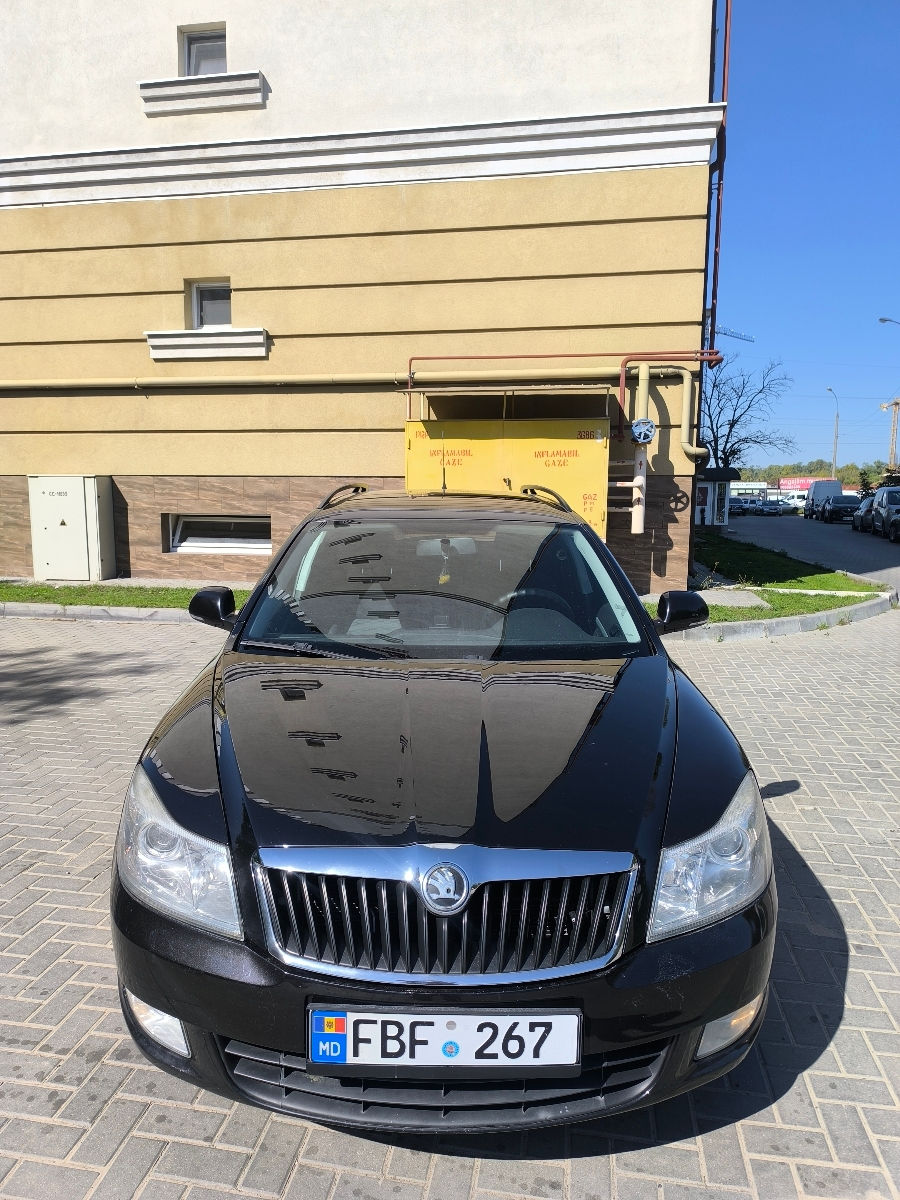 Skoda Octavia foto 1