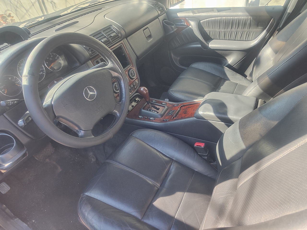 Mercedes Benz ML W163 запчасти... фото 0