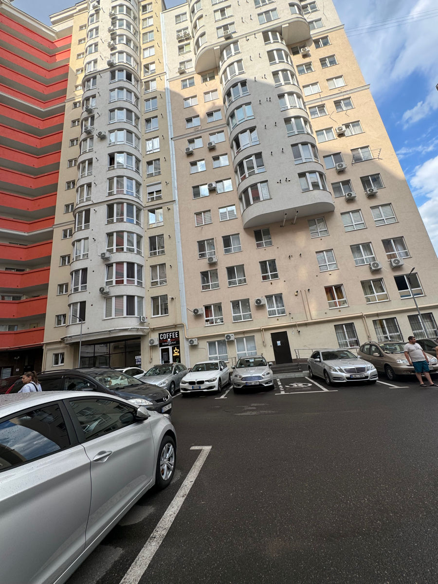 Apartament cu 1 cameră, 40 m², Centru, Chișinău foto 0