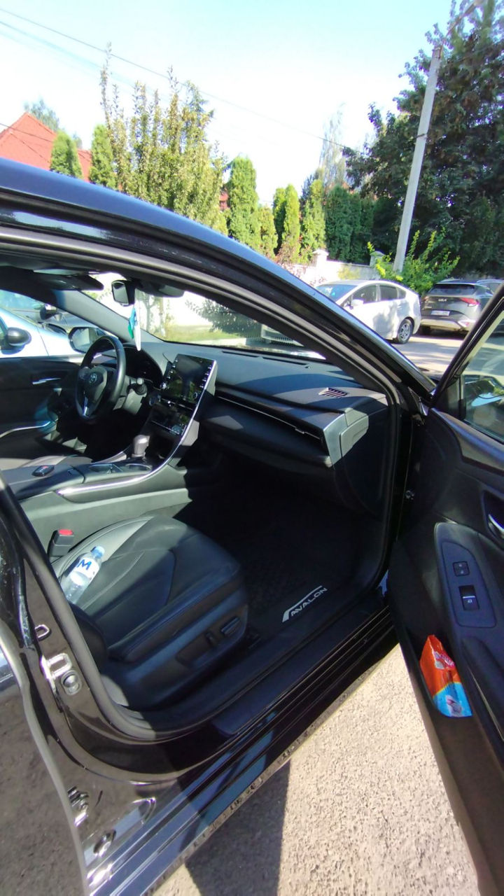 Toyota Avalon фото 2