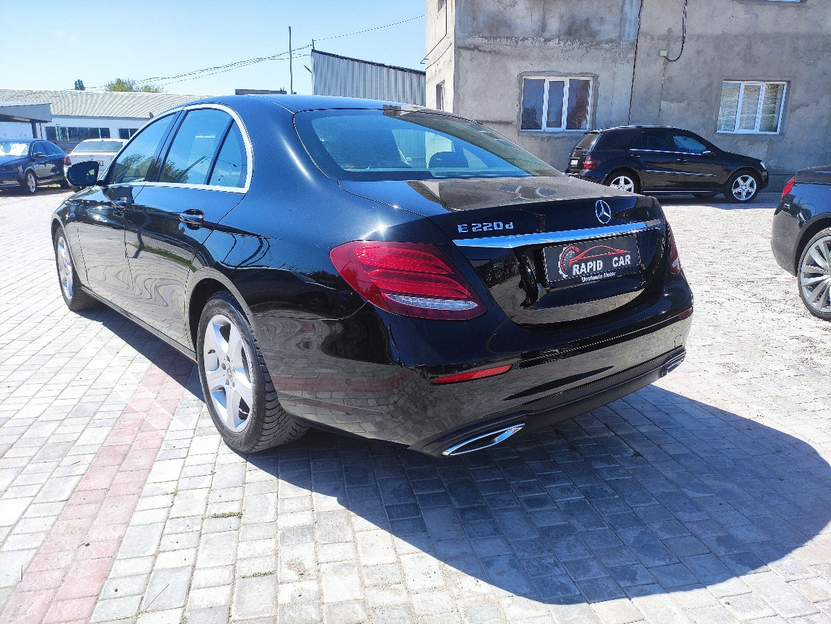 Mercedes E-Class foto 4