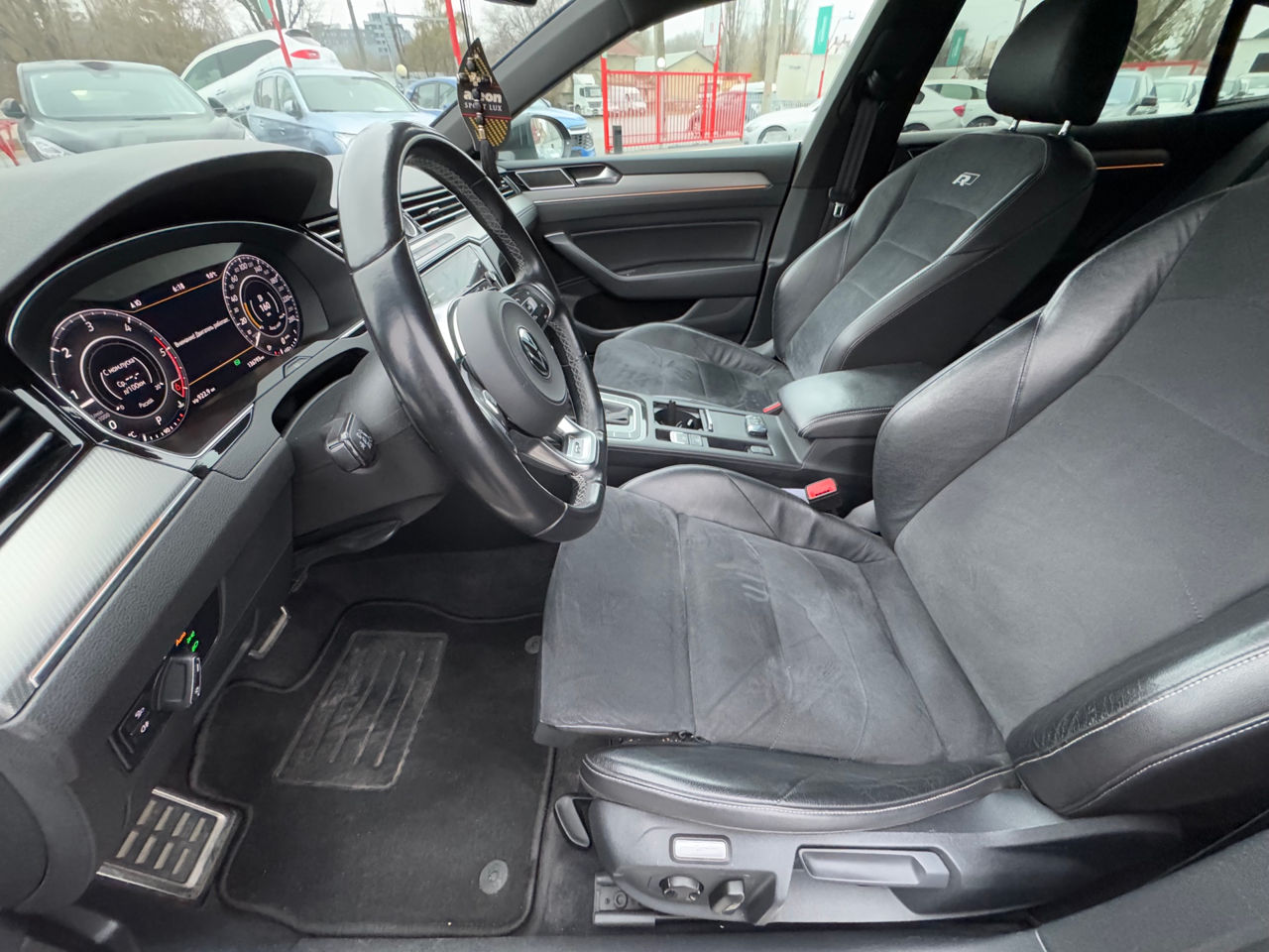 Volkswagen Arteon foto 7
