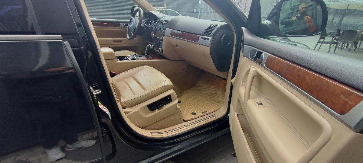 Volkswagen Touareg foto 7
