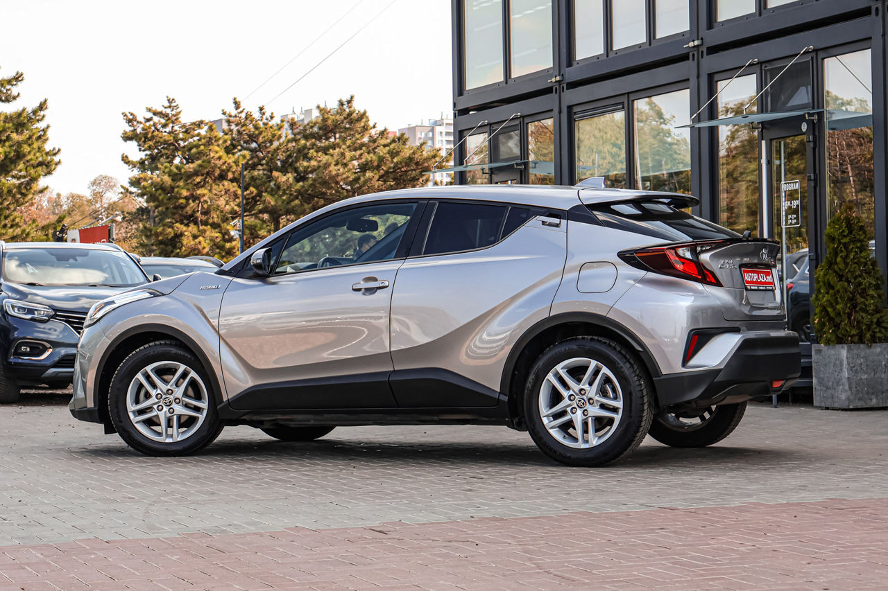 Toyota C-HR foto 4