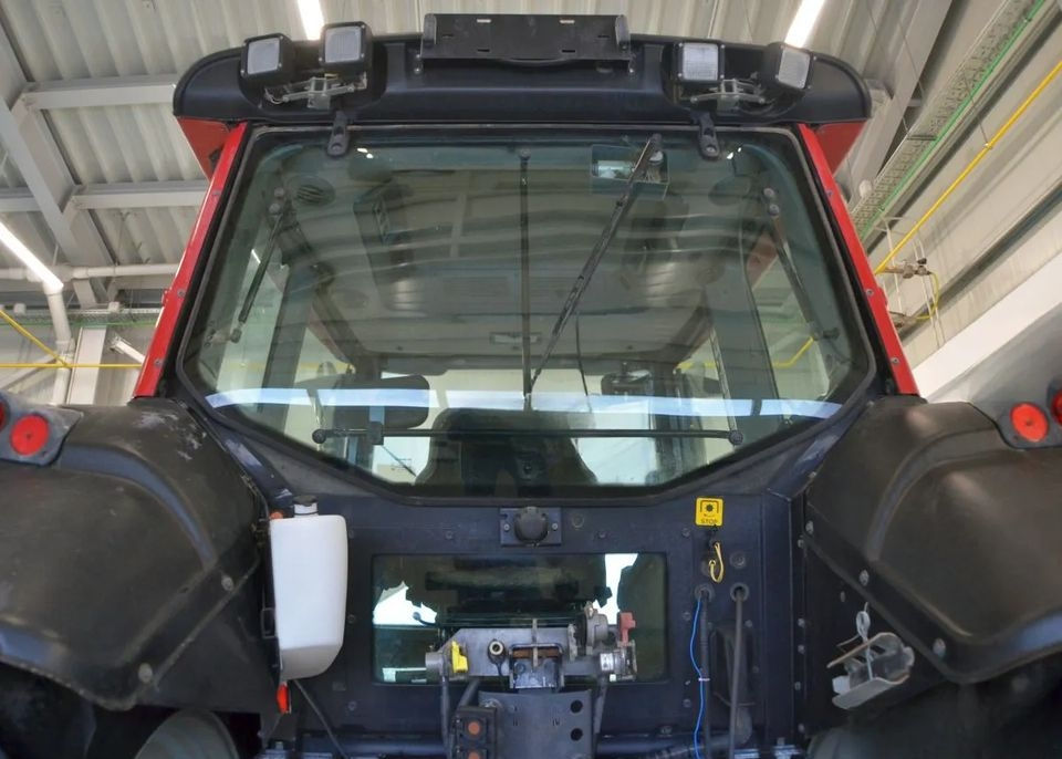Valtra N 123 foto 9