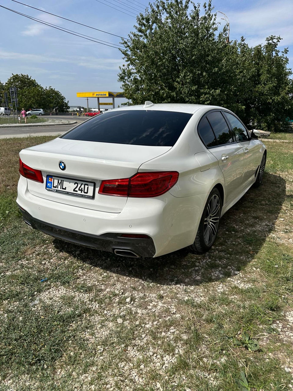 BMW 5 Series foto 3