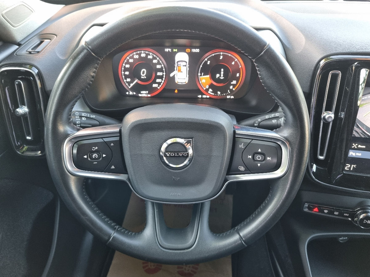 Volvo XC40 2019 photo 13