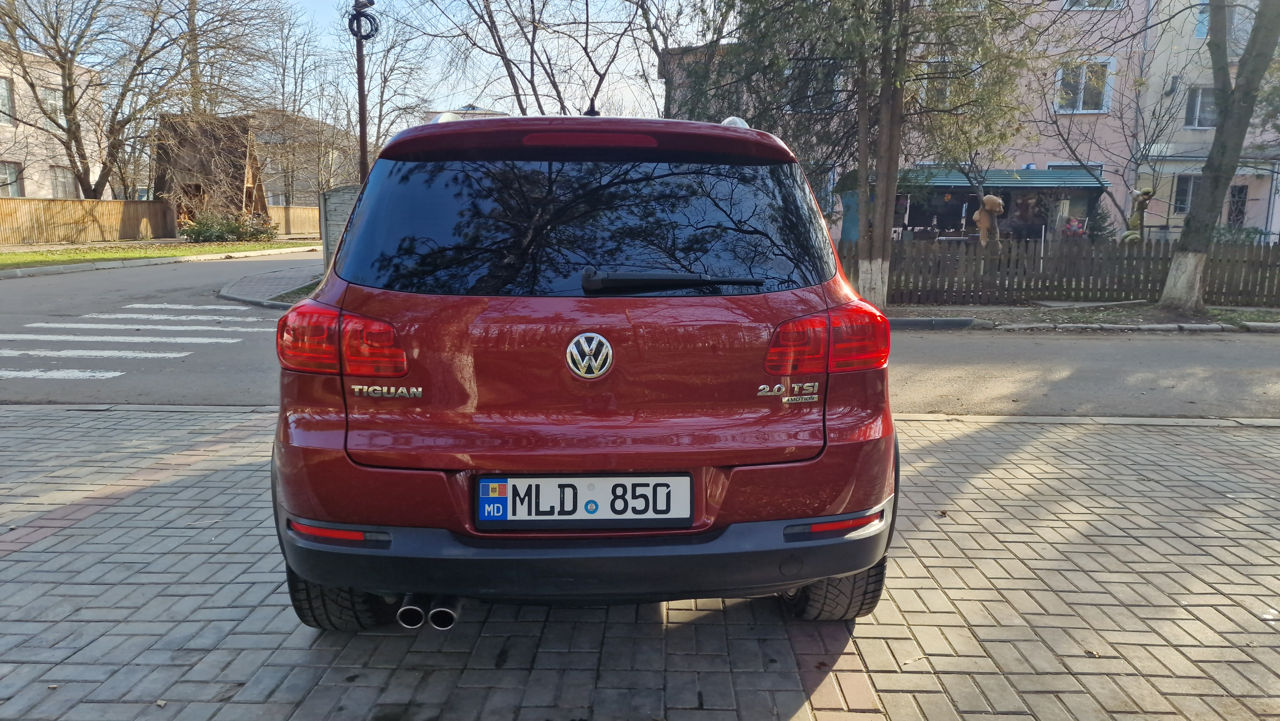 Volkswagen Tiguan foto 2