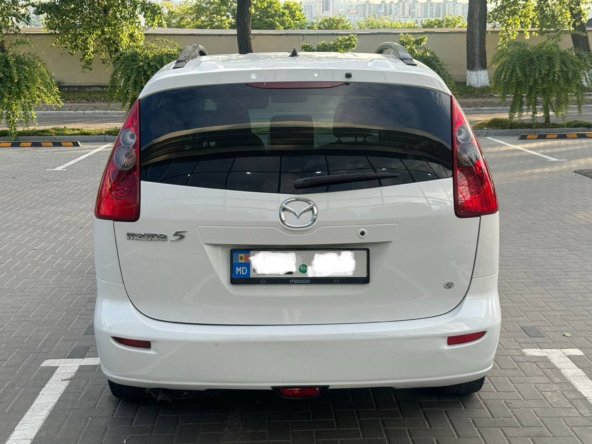 Mazda 5 фото 12
