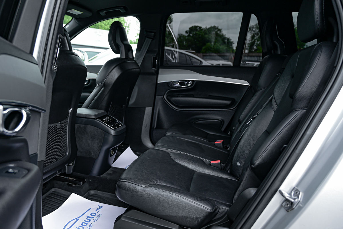 Volvo XC90 foto 8