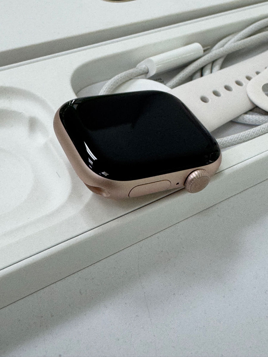 Apple watch 10 42mm rose gold , tot setul , baterie 100%  foto 0