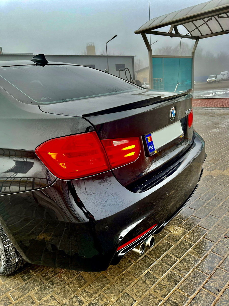 BMW 3 Series фото 6