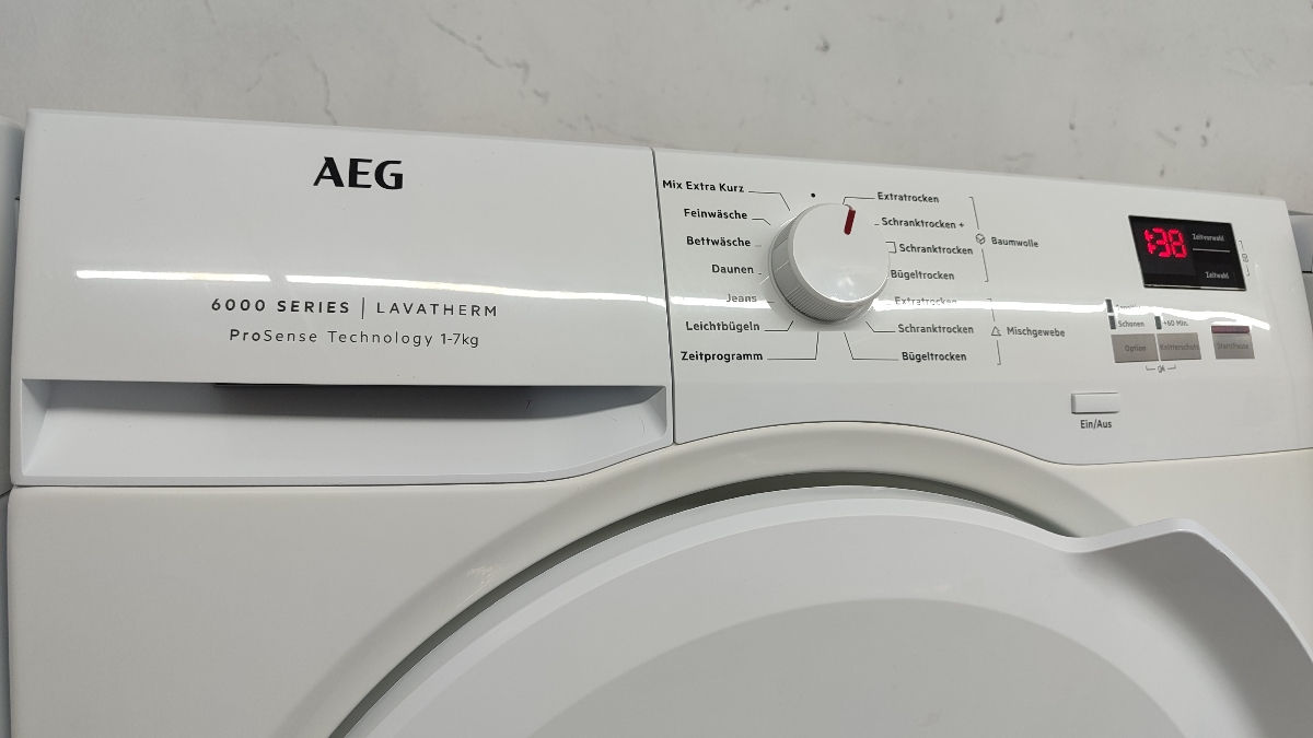 Узкая сушильная машина AEG фото 5