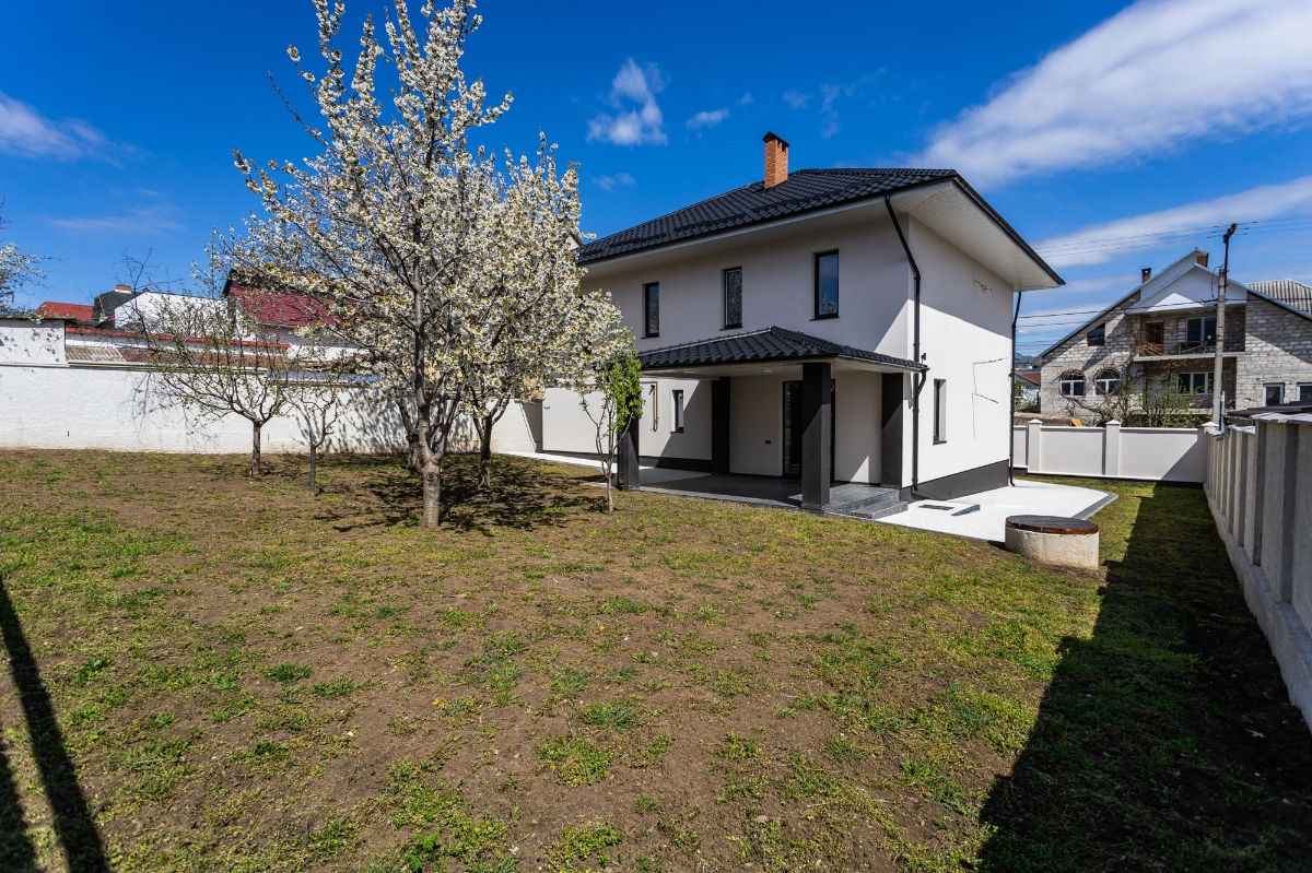 Casă Moderna în Dumbrava Centru  foto 2