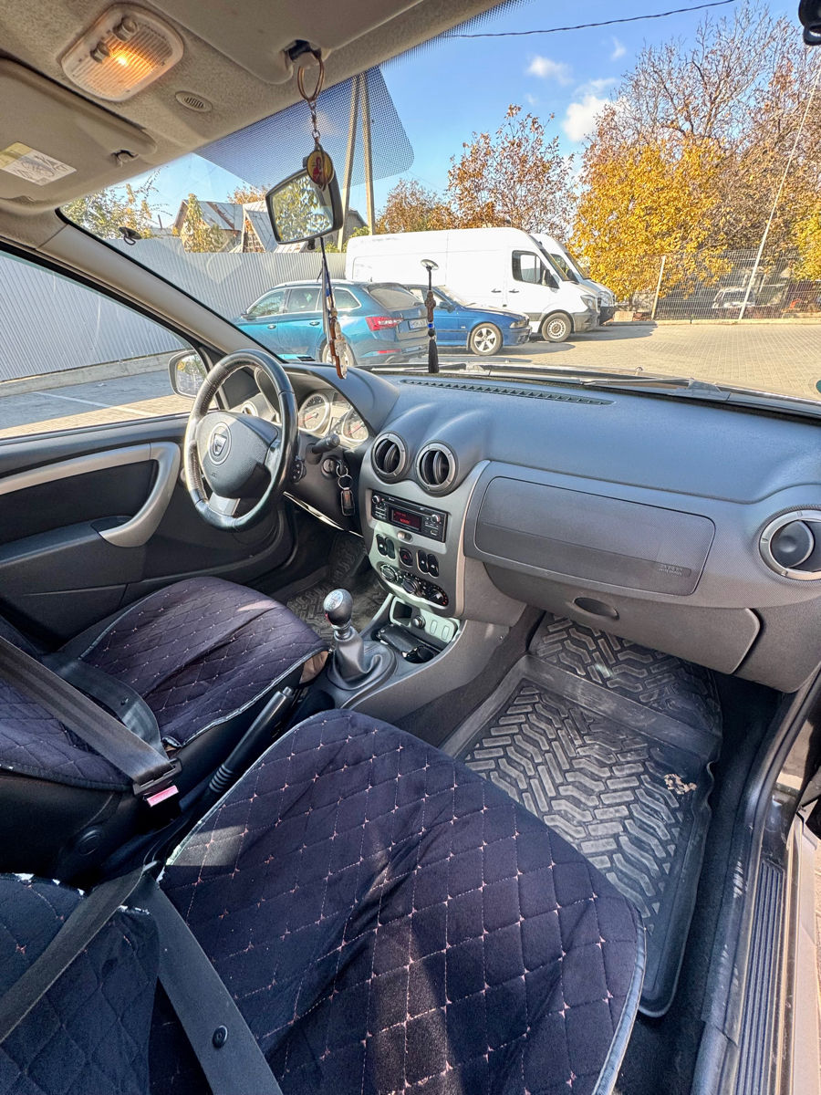 Dacia Duster фото 7