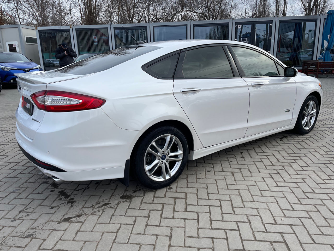 Ford Fusion foto 6