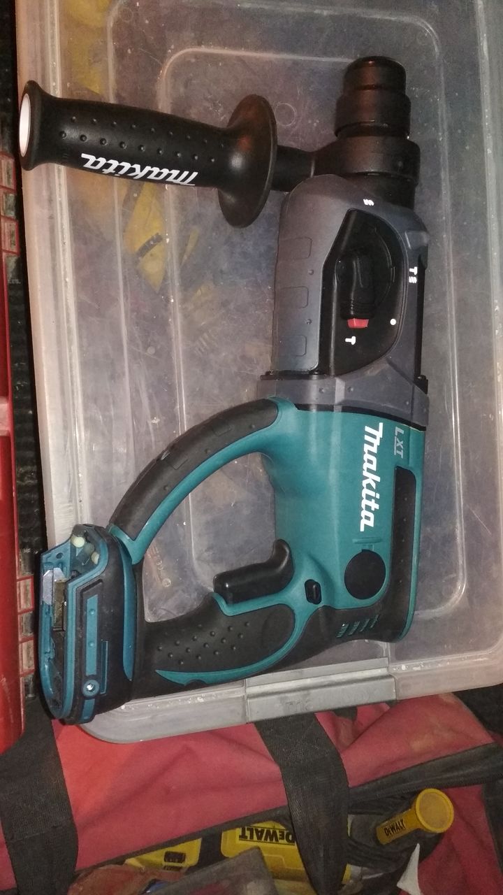 Makita dhr 202 perforator