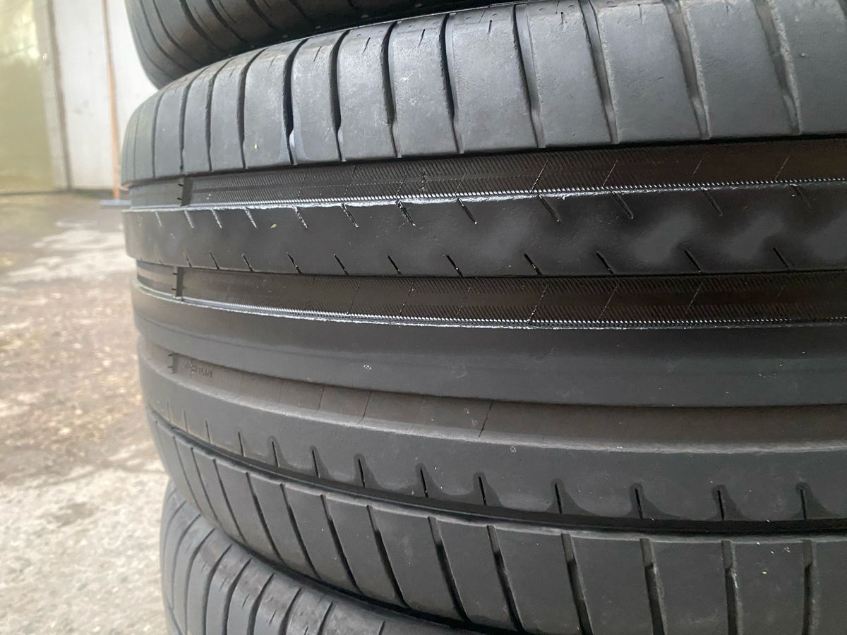 255/45 R19 foto 2