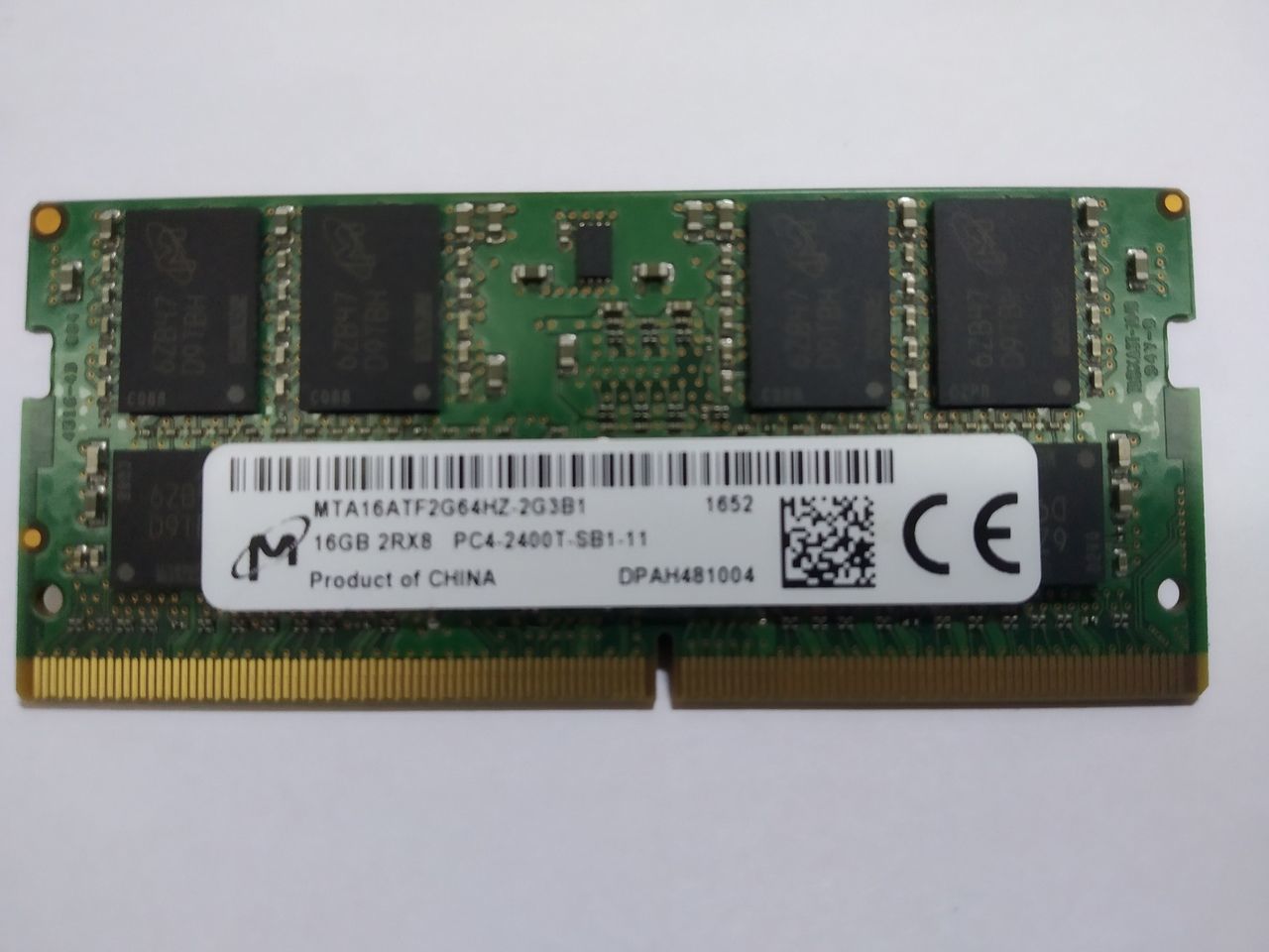 16 GB DDR4 2400 Mhz RAM