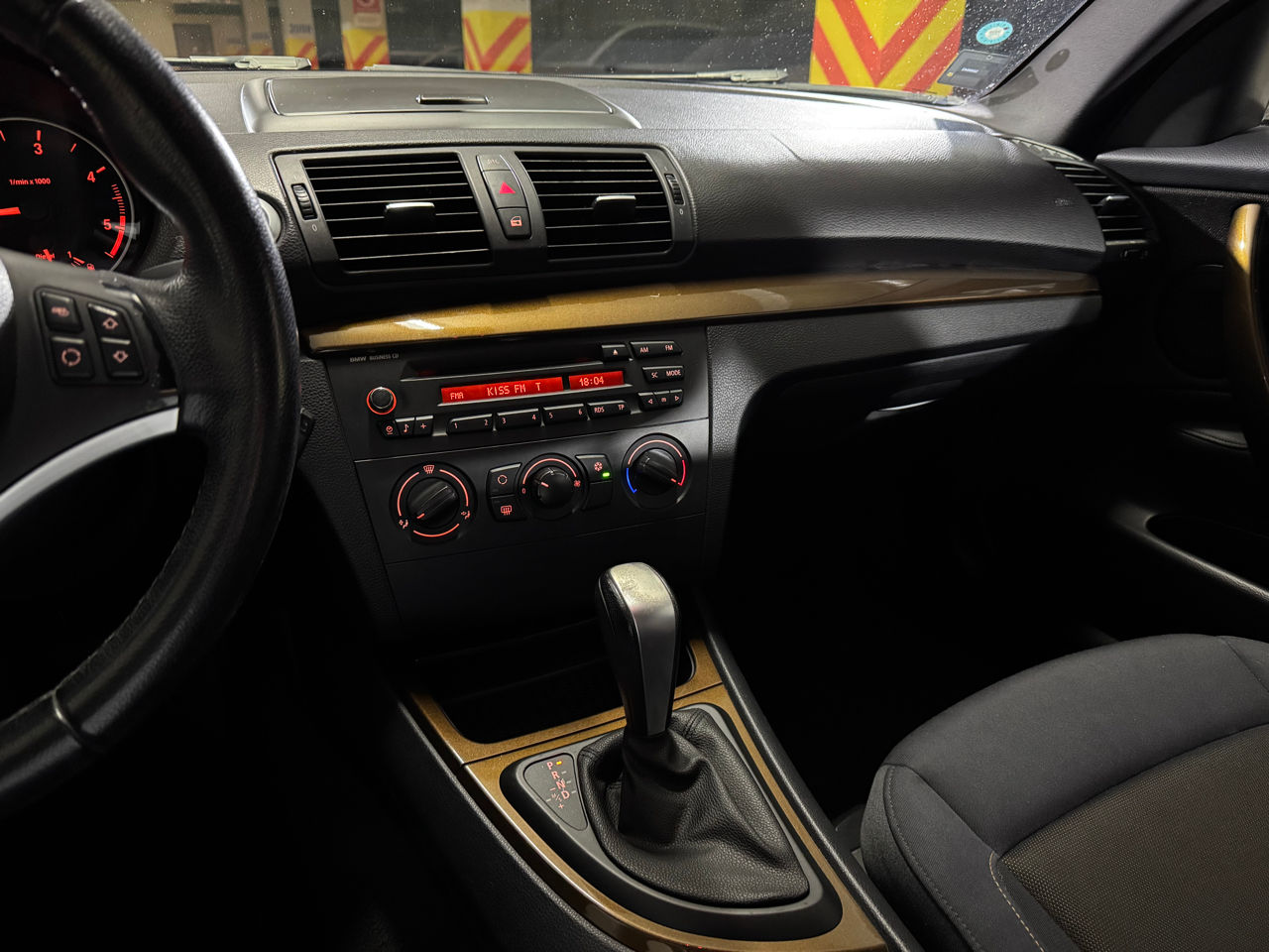 BMW 1 Series фото 8