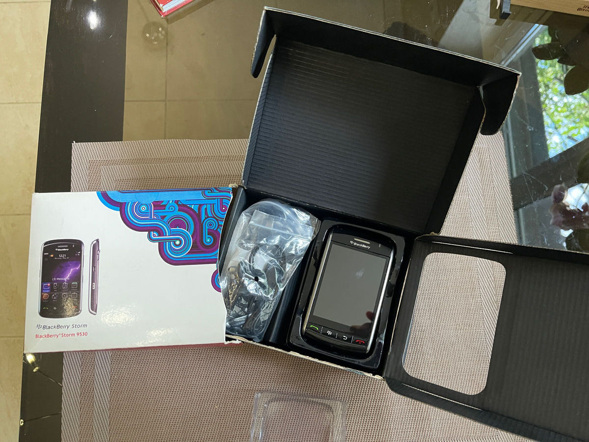 Smartphone BlackBerry Storm 9530 foto 1