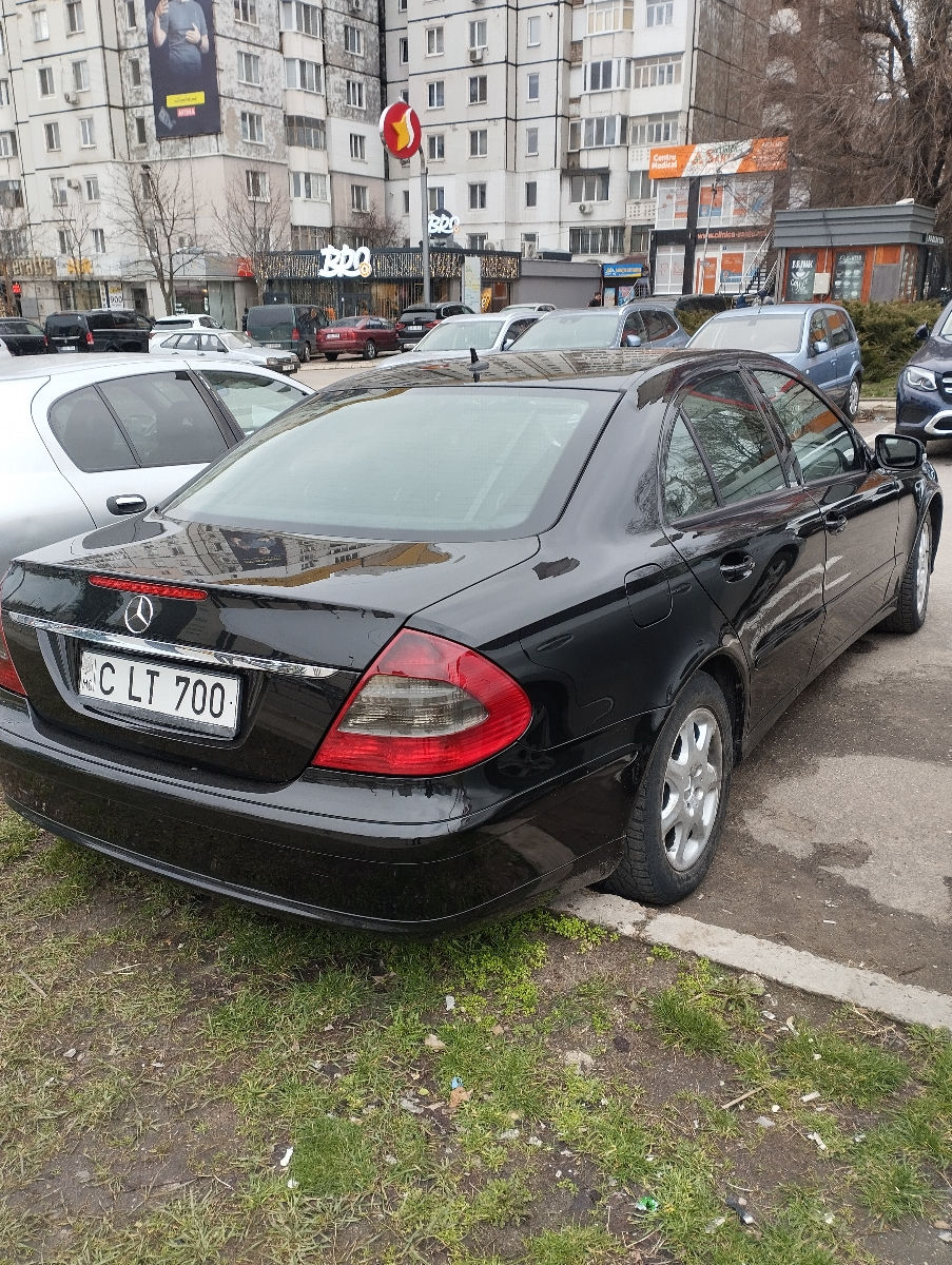 Mercedes E-Class foto 4