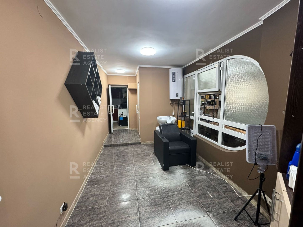 Vânzare, spațiu comercial, 50 mp, bulevardul Constantin Negruzzi, Centru foto 3