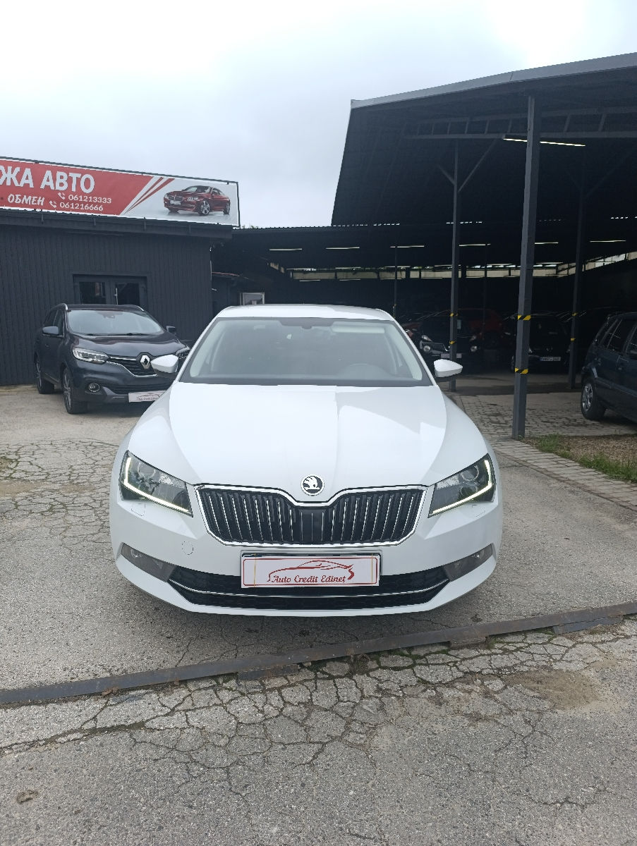 Skoda Superb фото 1
