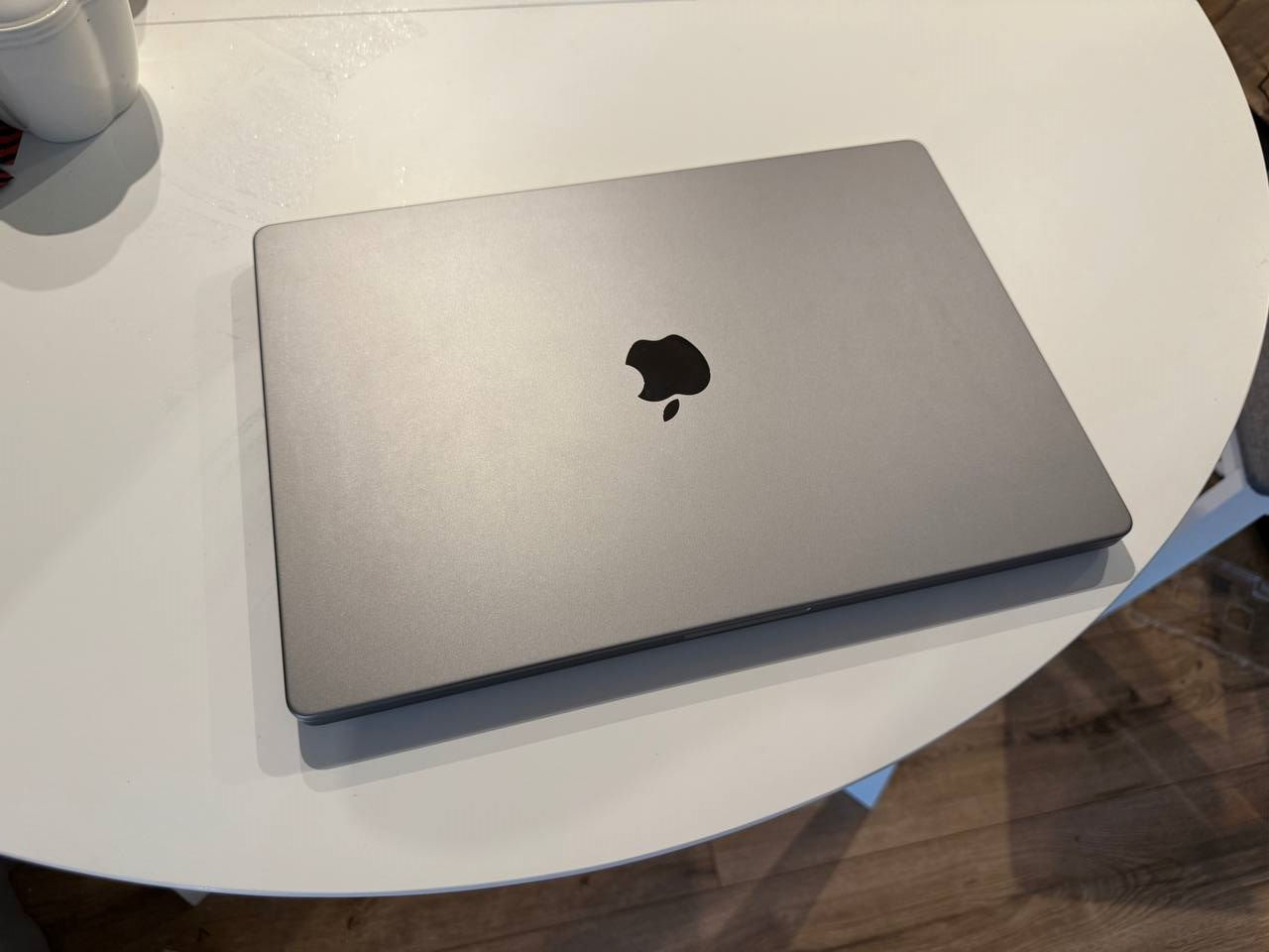 MacBook Pro 16" M1 (32GB/512SSD) фото 0
