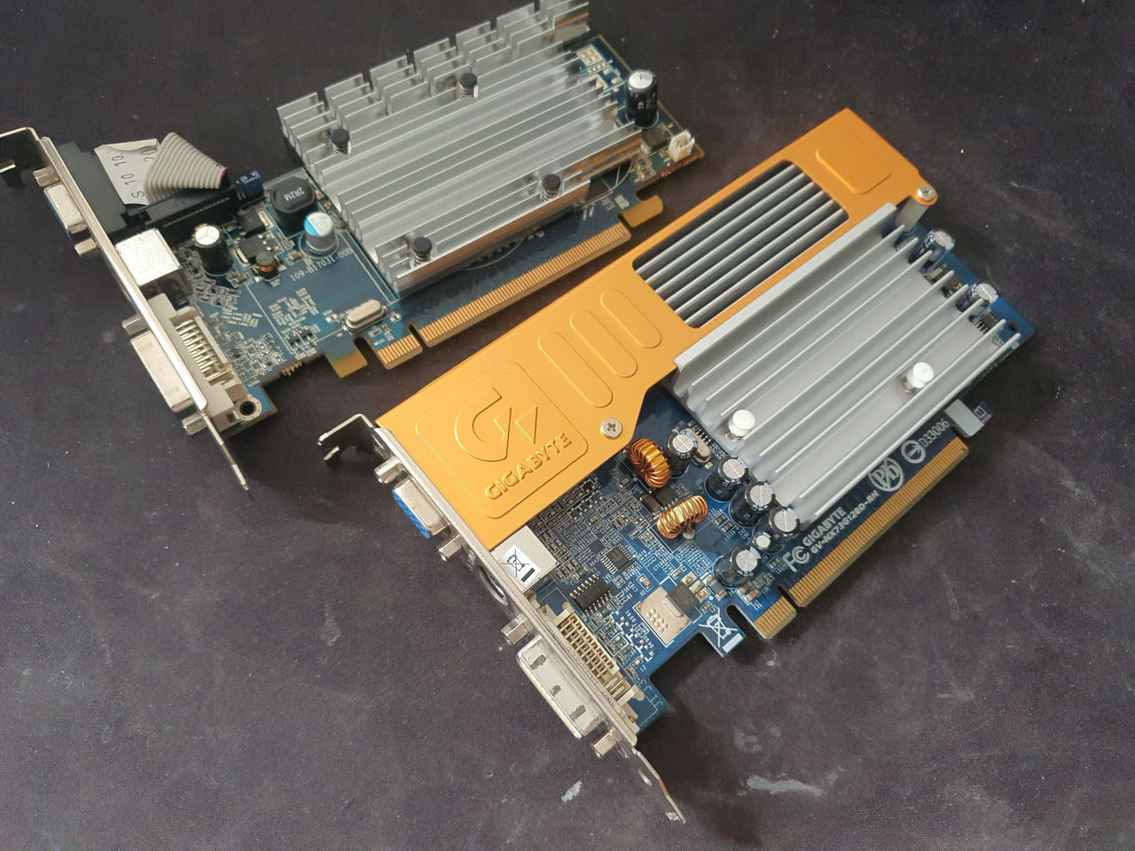 Gigabyte Gv-nx73G128D-rh/ radeon hd3450