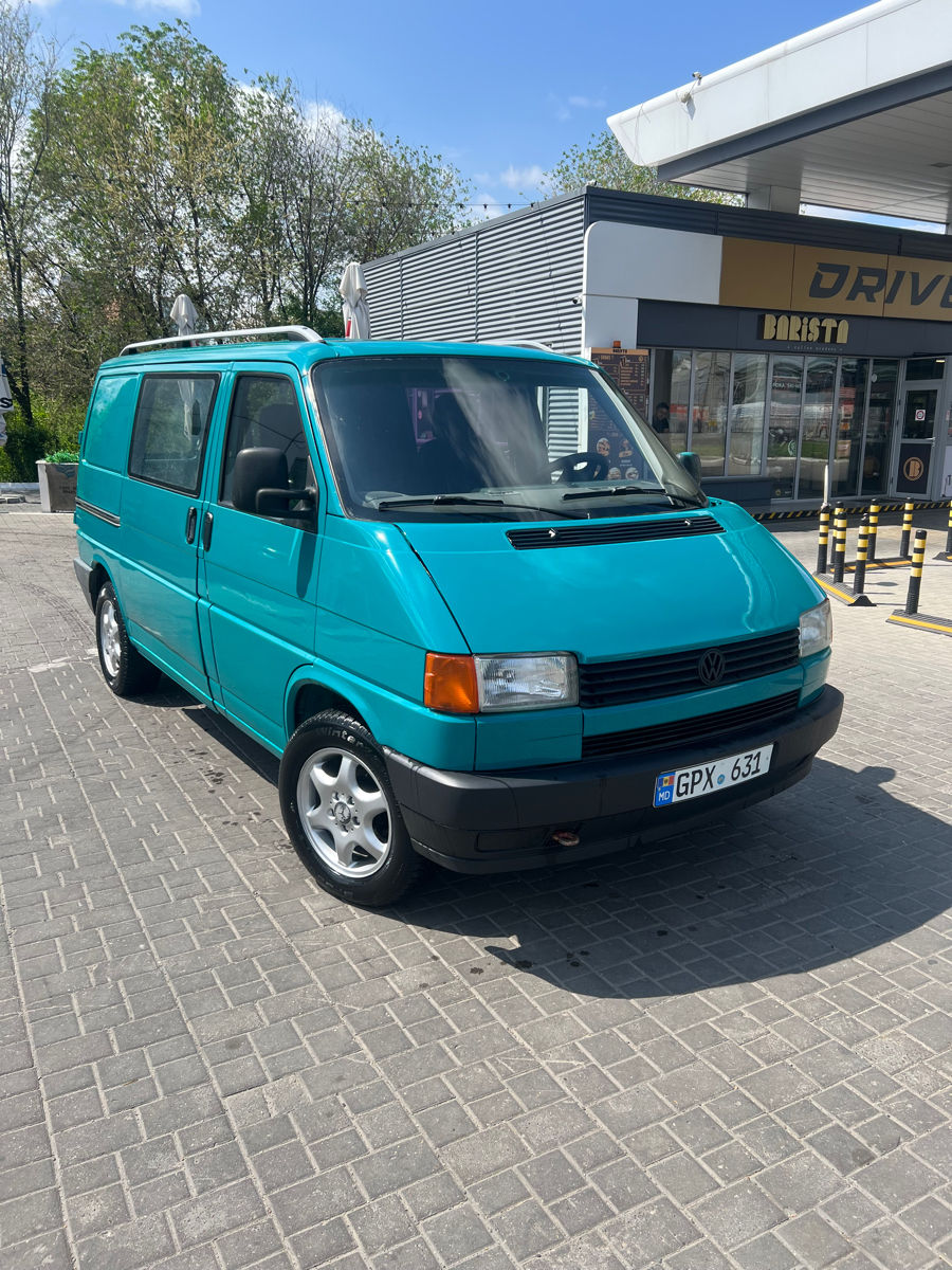 Volkswagen T4 foto 1
