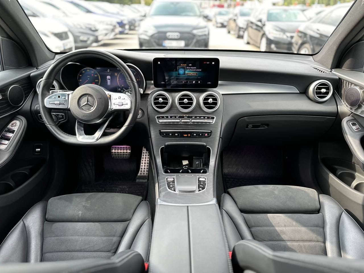 Mercedes GLC foto 13