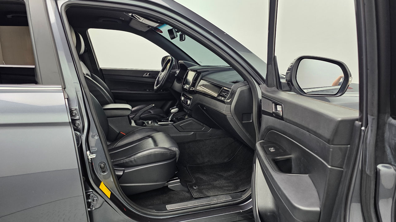 Ssangyong Rexton фото 7