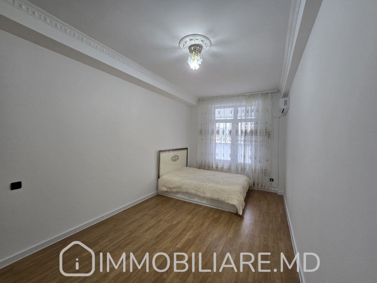 Apartament cu 2 camere, 70 m², Botanica, Chișinău foto 1