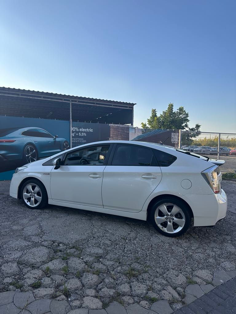 Toyota Prius foto 3