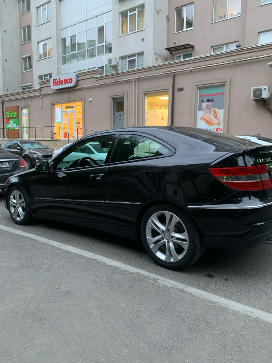 Mercedes CLC-Class foto 1