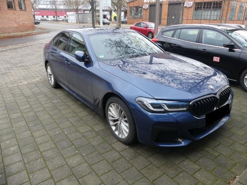 BMW 5 Series foto 0