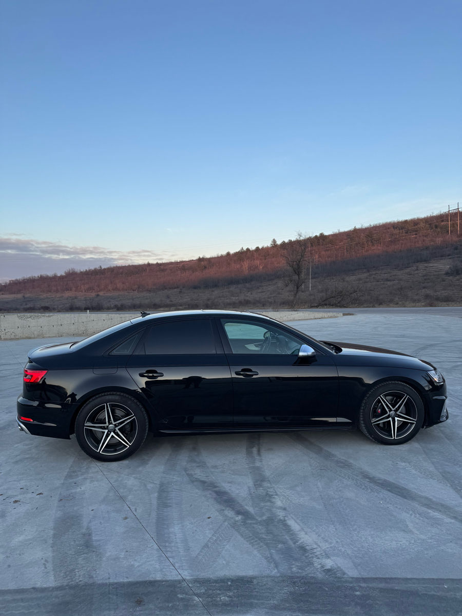 Audi S4 foto 5